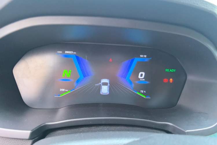 Used Brilliance Xinri i03 2021 410 km 38.54 kWh Instrument Cluster