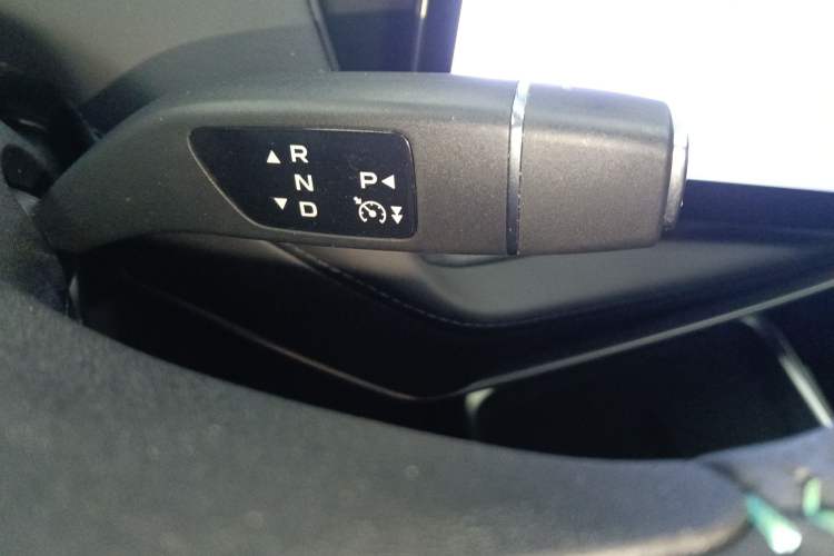 Used Deepal SL03 2024 530 Plus Pure Electric Version Gear Lever