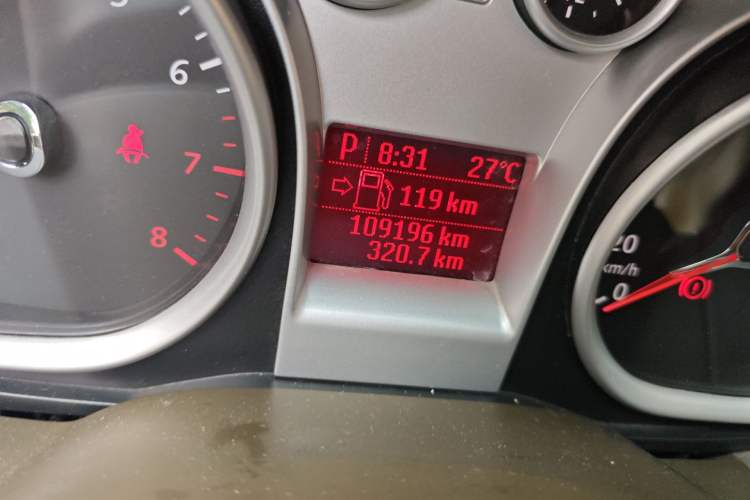 Used Ford Focus 2011 Sedan 1.8L Automatic Fashion Edition Odometer Close Up