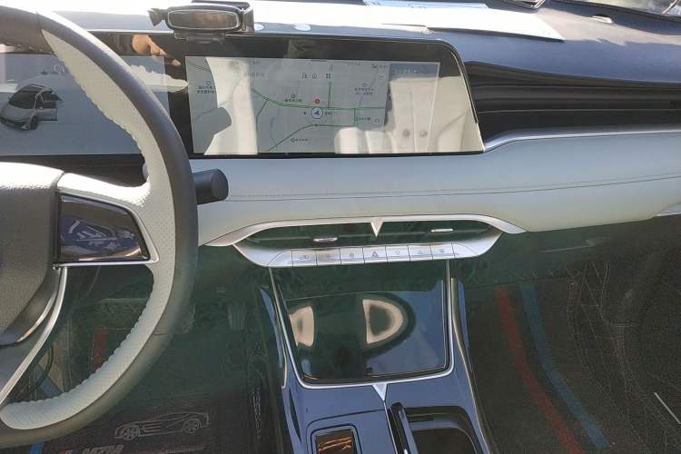 Used Venucia V DD-i 2023 110 km iE Version
