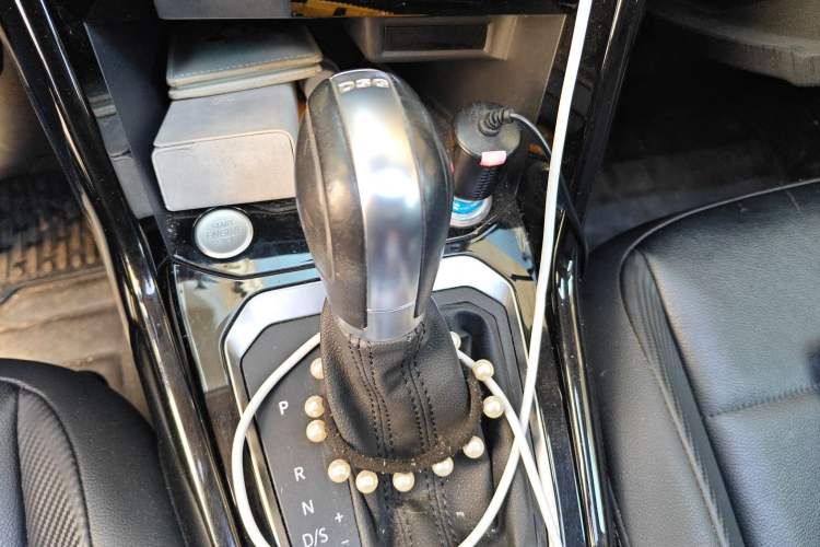 Used Volkswagen T-ROC 2018 280TSI DSG Two-Wheel Drive Comfort Version China VI Standard