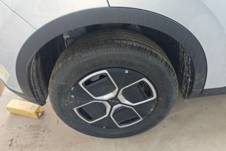 Used AION UT 2025 420 Smart Edition Right Rear Wheel Hub