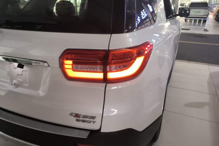 Used Changan CS95 2017 2.0T Two-Wheel Drive Zhitu Edition