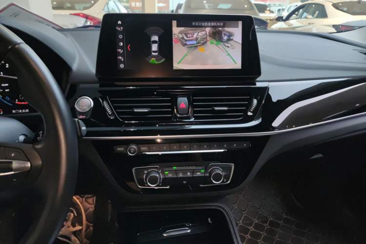 Used BMW 1 Series 2023 125i M Sport Night Edition Audio And AC Panel