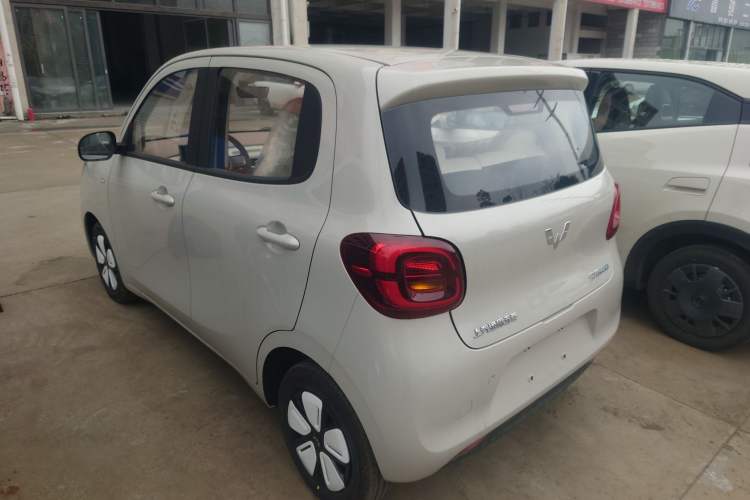 Used Wuling Hongguang MINIEV 2025 Four-Door Version Advanced Edition
