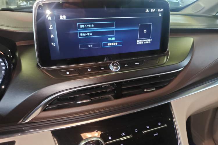 Used Buick GL8 2021 Land Cruiser Executive Class 652T Luxury Model