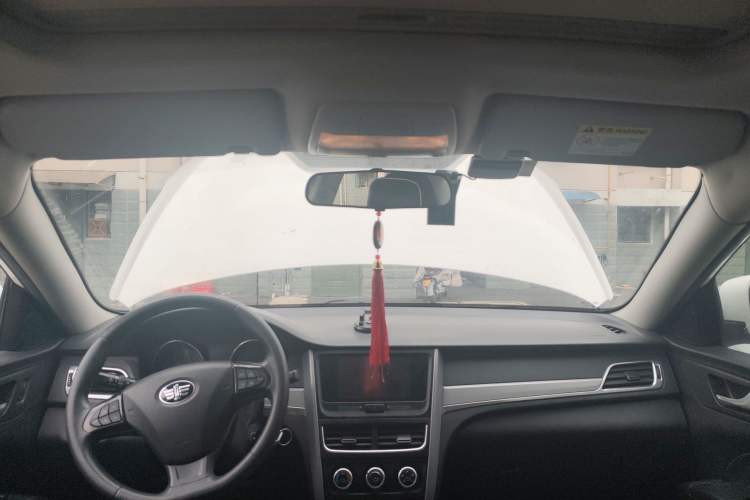 Used Bestune B30 2016 1.6L manual luxury version
