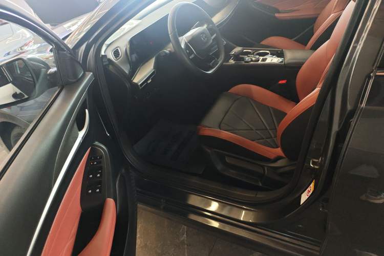 Used CHANGAN Eado 2023 Changan Edition PLUS Blue Whale NE 1.4T GDI DCT Prestige Version
