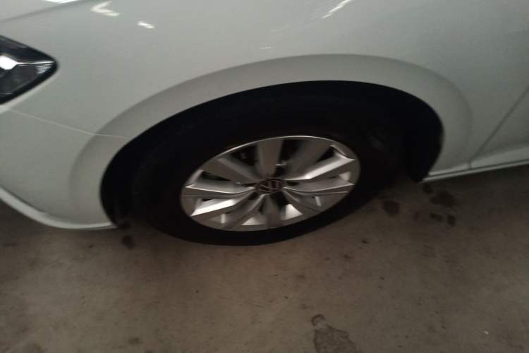 Used Volkswagen Lavida 2023 Revised 1.5L Automatic DeYi Edition Left Front Wheel Hub