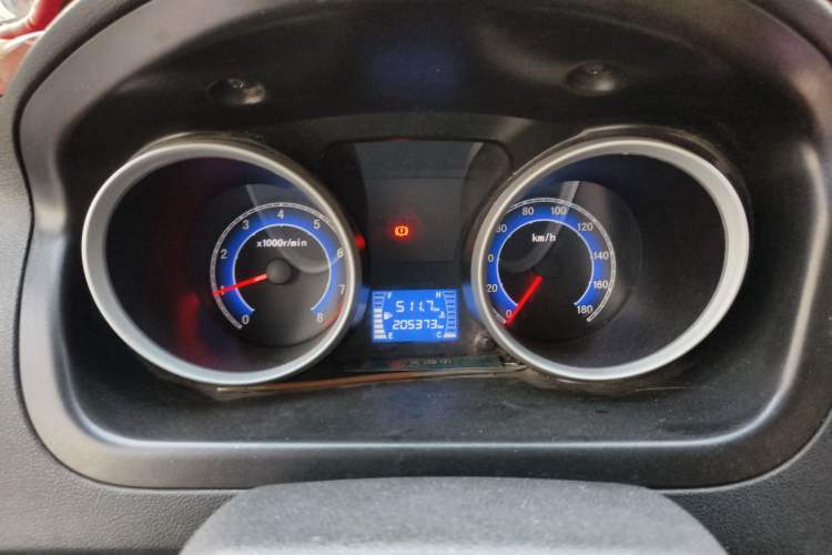 Used CHANGAN KAICHENG Ruixing M80 2018 1.5L Base Model Van Semi-Blind Window Flat Roof Rear-Hinged Doors 4G15S