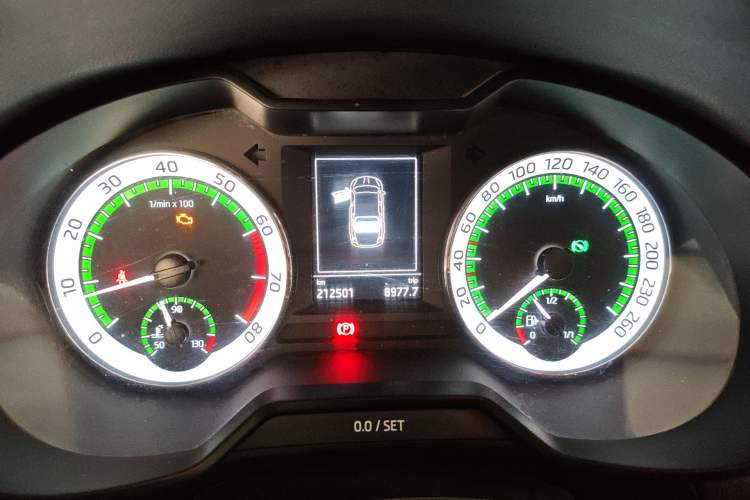 Used Skoda Octavia 2018 1.6L Automatic Luxury Edition Instrument Cluster