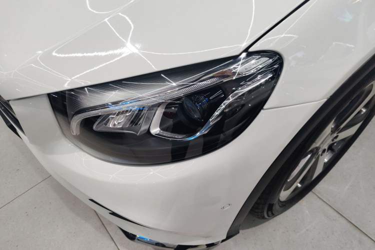 Used Mercedes-Benz GLC 2017 GLC 260 4MATIC Luxury Model Left Front Headlight