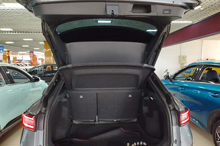 Used Volkswagen ID.4 X 2023 Upgraded Model Pure Intelligent Enjoyment Version Trunk