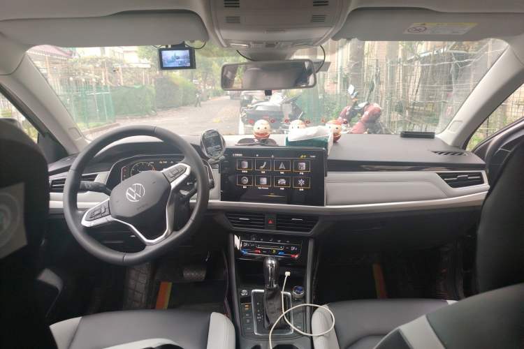 Used Volkswagen Bora 2023 280TSI DSG Prestige Edition Headliner