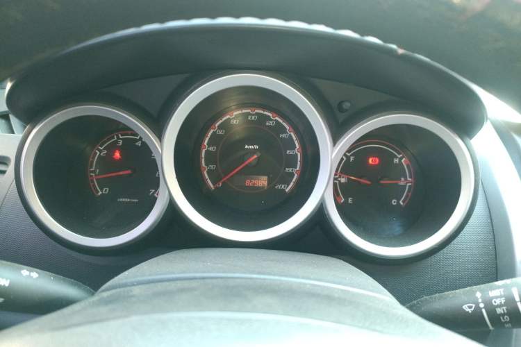 Used CHANGAN CX20 2014 1.4L Manual Sunroof Navigation Version – China IV Standard
