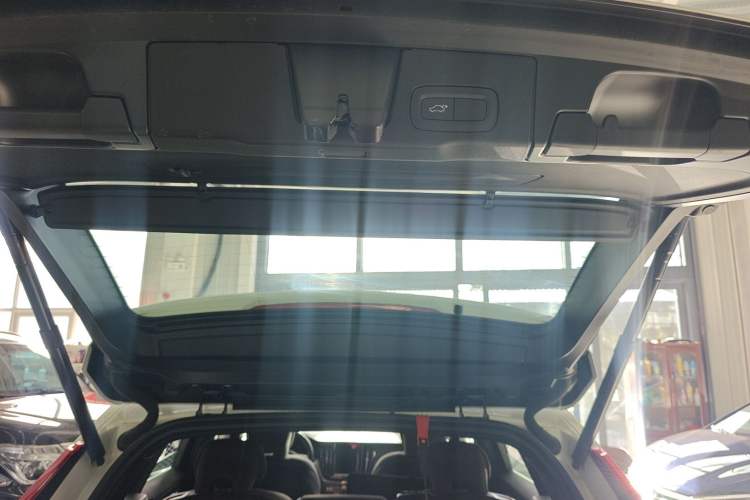 Used Volvo XC60 2025 B5 4x4 Smart Luxury Edition
