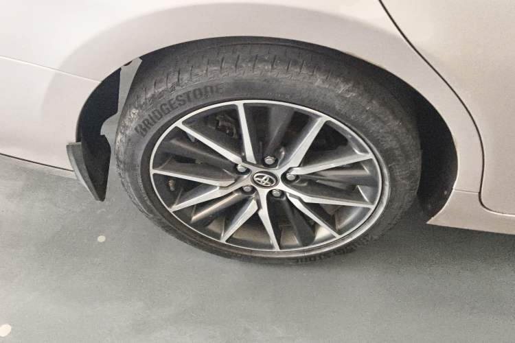 Used Toyota Camry 2021 2.5G Luxury Edition Right Rear Wheel Hub