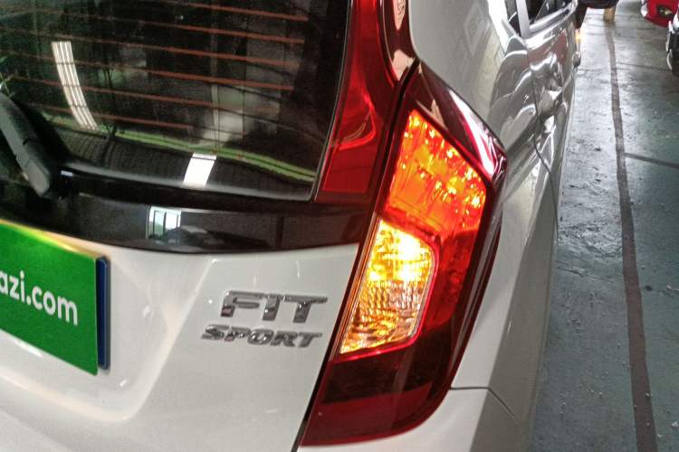 Used Honda Fit 2018 1.5L CVT Trendy Run+ Edition