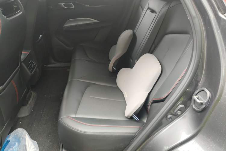 Used CHANGAN OSHAN Z6 2022 Blue Whale 1.5T DCT Smart Edition Left Rear Seat
