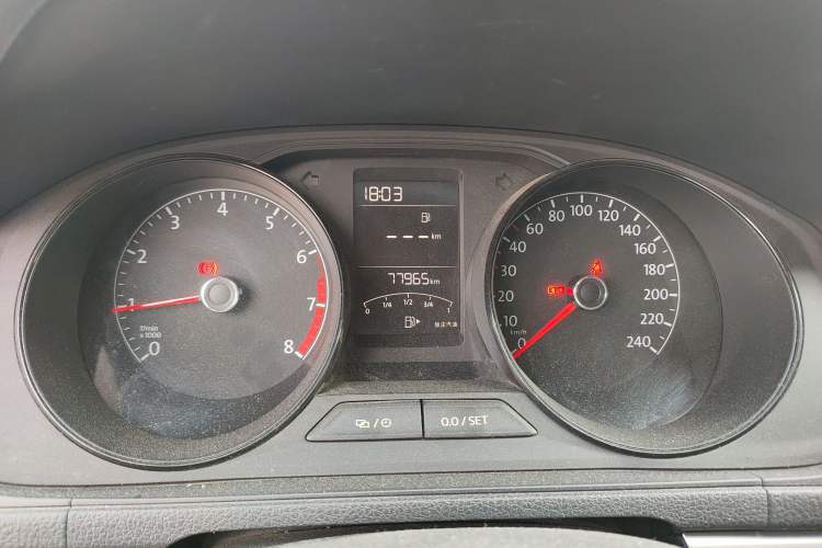 Used Volkswagen Lavida 2015 1.6L Manual Fashion Edition