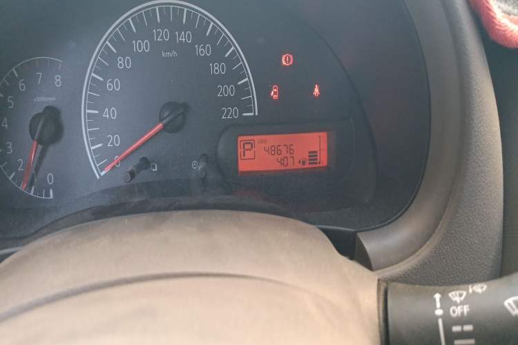 Used Nissan Sunny 2011 1.5XE CVT Comfort Edition Odometer Close Up