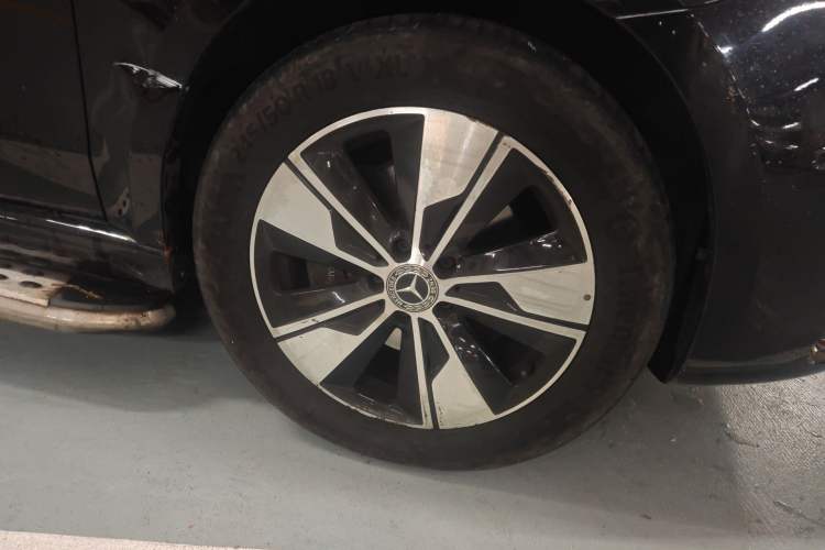 Used Mercedes-Benz V-Class 2020 V 260 L Long-wheelbase Luxury Edition Right Front Wheel Hub