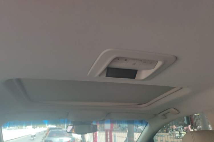 Used Buick GL8 2011 2.4L LT Luxury Business Executive Edition