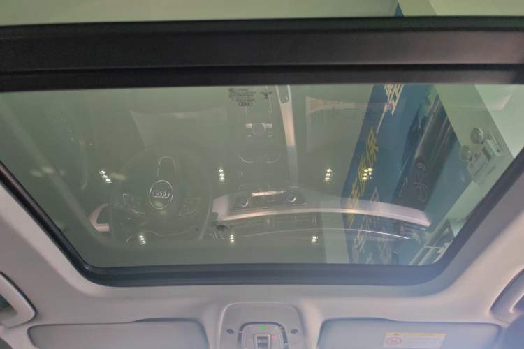 Used Audi A4L 2019 40 TFSI Fashion Edition China VI Emission Standard
