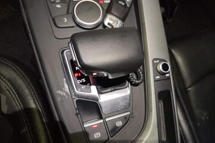 Used Audi A4L 2018 30th Anniversary Edition 40 TFSI Trendy Model
