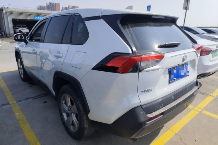 Used Toyota RAV4 2020 2.0L CVT Two-Wheel Drive Fashion Edition