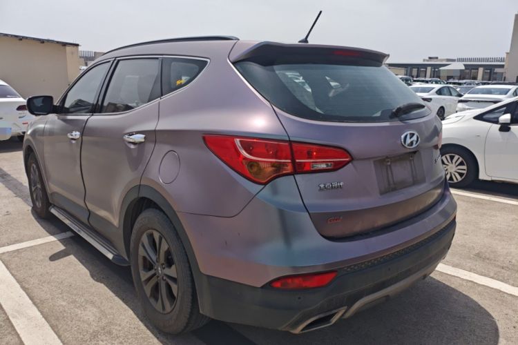 Used Hyundai Santa Fe 2013 2.4L Automatic Two-Wheel Drive Smart Version Rear Left 45 Deg