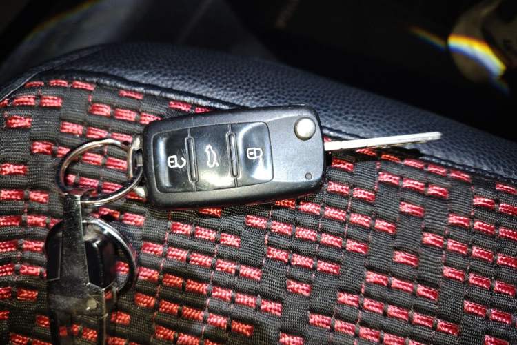 Used Volkswagen Lavida 2013 Revised Classic 1.6L Automatic Fashion Edition Vehicle Key