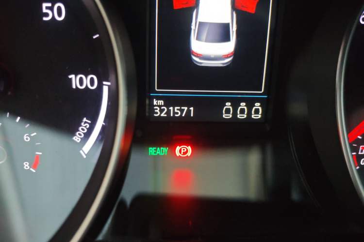 Used Volkswagen Magotan GTE Plug-in Hybrid 2020 GTE Luxury Model Odometer Close Up