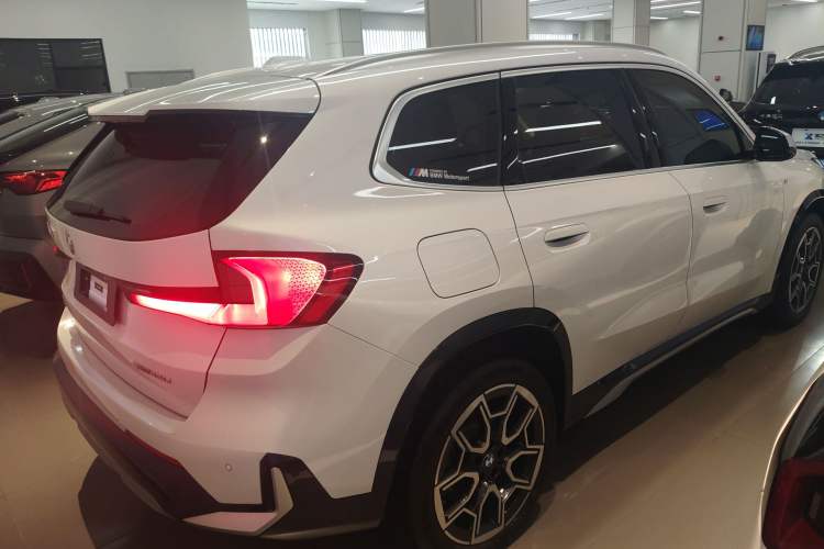 Used BMW X1 2023 sDrive25Li X Design Package Rear Right 45 Deg