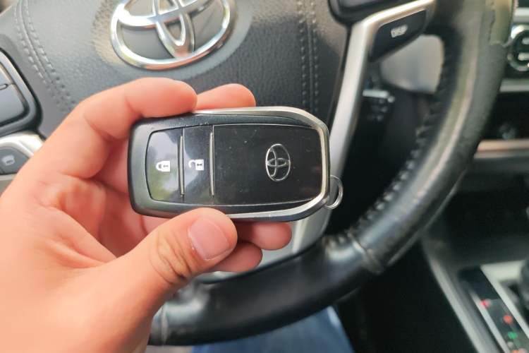 Used Toyota Highlander 2015 2.0T Four-Wheel Drive Luxury Edition 7-Seater
