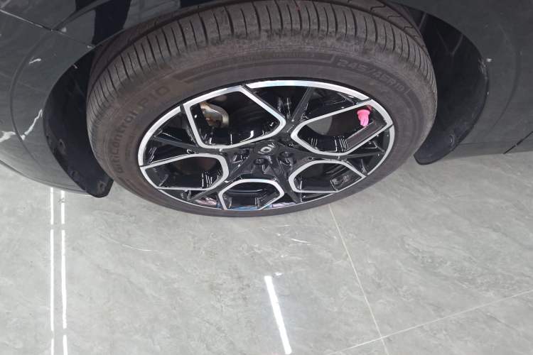 Used CHANGAN NEVO A07 2025 Blue Whale Pure Electric 625 Flagship Model Exterior 4