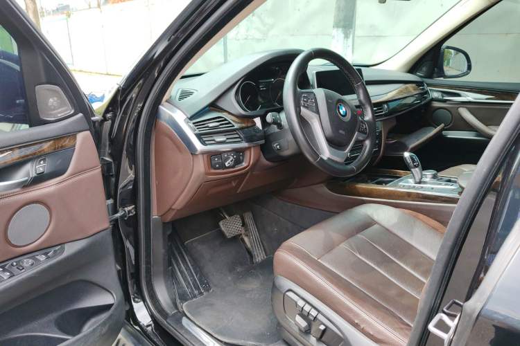Used BMW X5 2018 xDrive28i Driver Seat