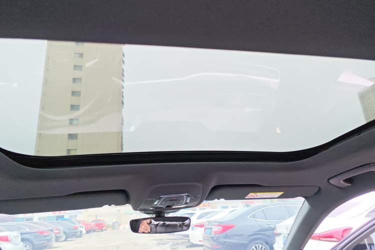 Used Audi A6L 2022 40 TFSI Luxury Dynamic Model Headliner