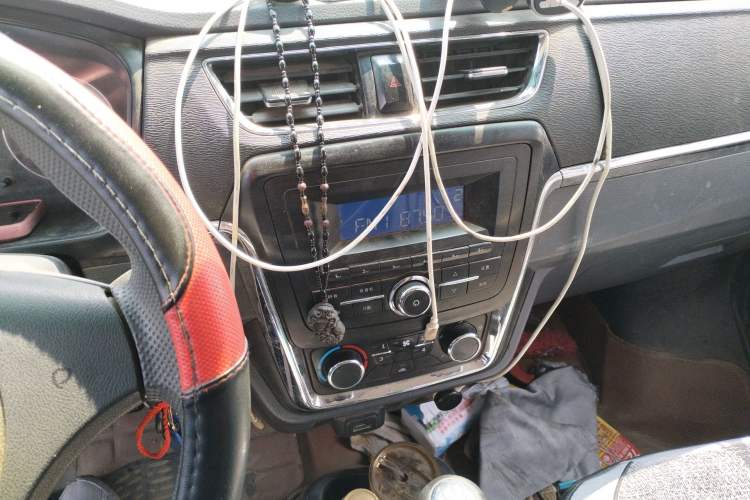 Used Jinbei Hiace X30 2019 1.5L Van Comfort Model China VI SWC15M Audio And AC Panel