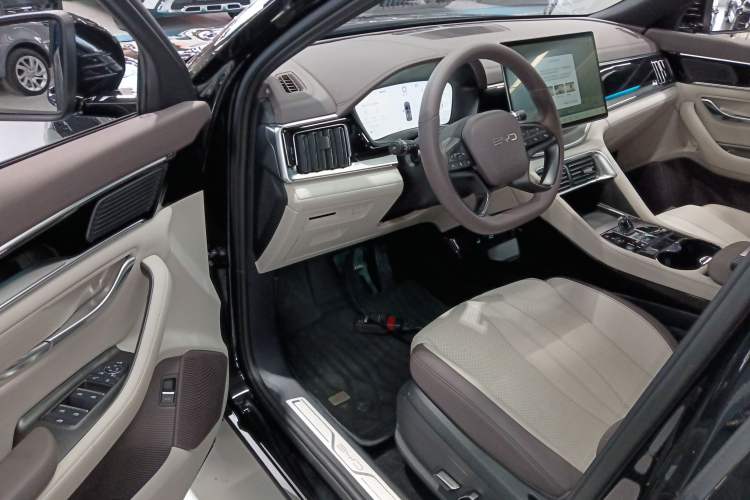 Used BYD Song PLUS New Energy 2025 DM-i Intelligent Driving 160KM Flagship Model