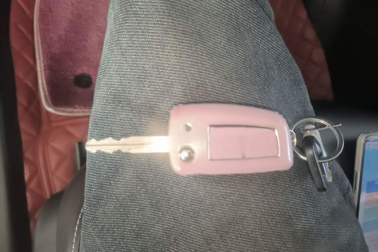 Used Nissan Tiida 2021 1.6L CVT Cool Edition Vehicle Key