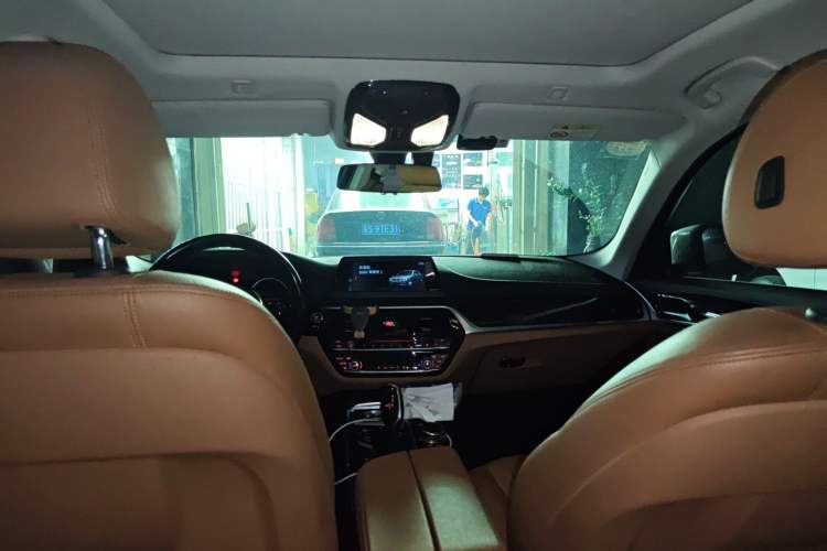 Used BMW 5 Series 2018 528Li Launch Special Edition
