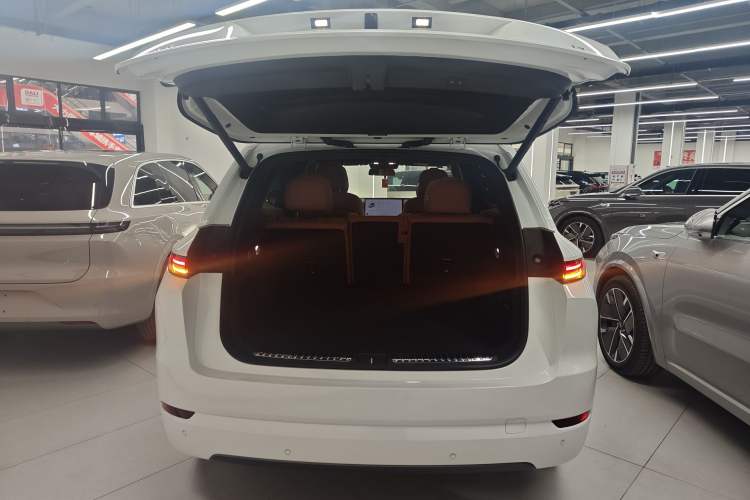 Used Li Auto L7 2025 Ultra Smart Refreshed Edition
