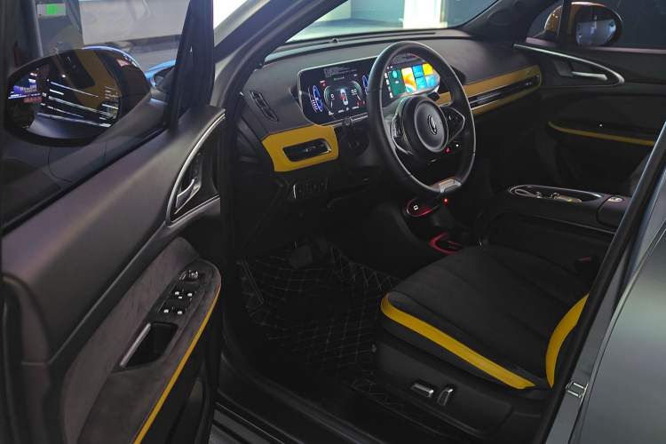 Used ORA Good Cat GT 2023 Mulan Edition 401km Prestige Version Driver Seat