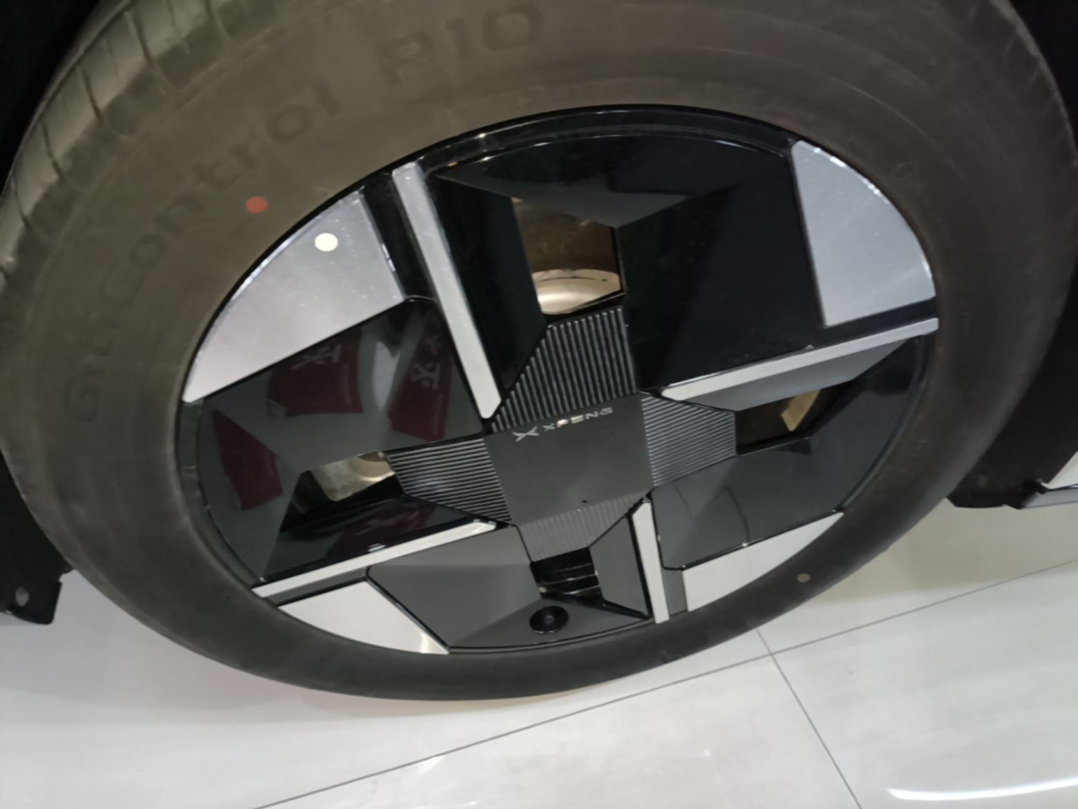 XPeng P7+ 2026 Model, Range-Extended 1550 Max Tech Edition — снимка 10