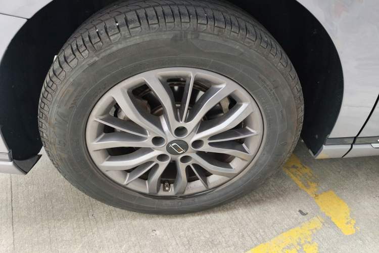 Used Bestune M9 2023 2.0T Ultimate Edition
