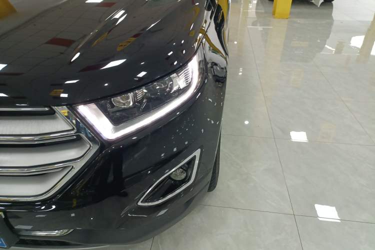 Used Ford Edge 2018 EcoBoost 245 Two-Wheel-Drive Titanium 7-Seater China V Standard
