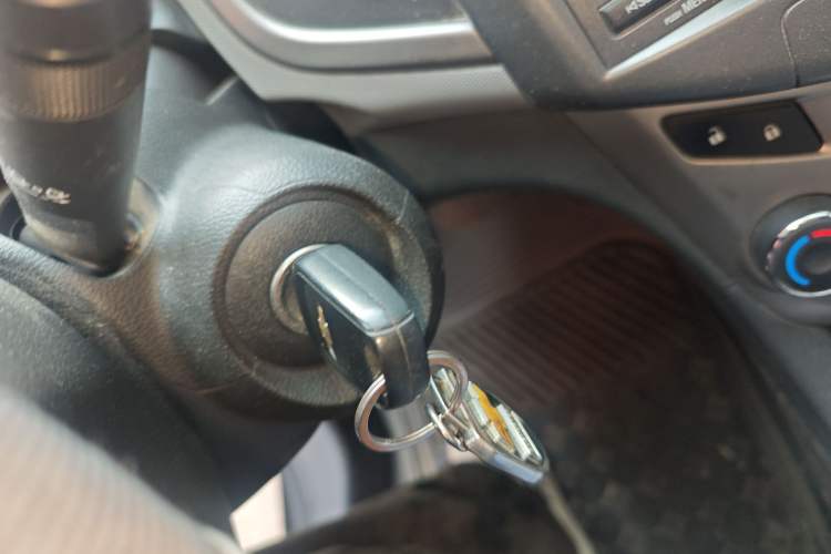 Used Chevrolet Aveo Sonic 2011 Sedan 1.4L Automatic SL
