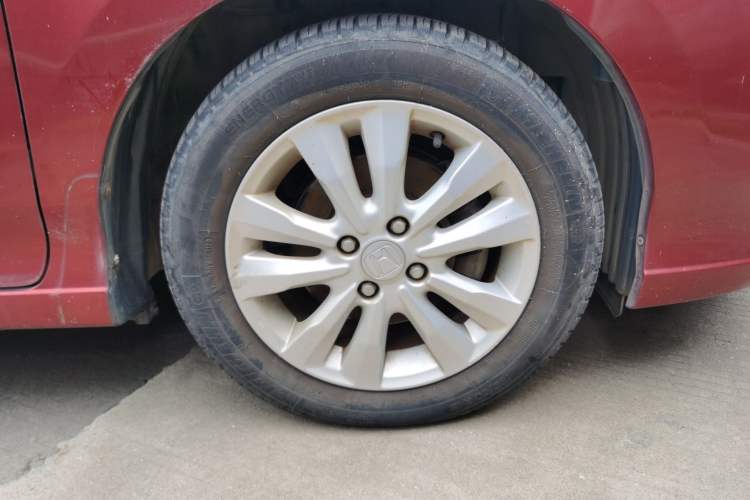 Used Honda City Classic 2012 1.5L Automatic Elite Edition Right Front Wheel Hub