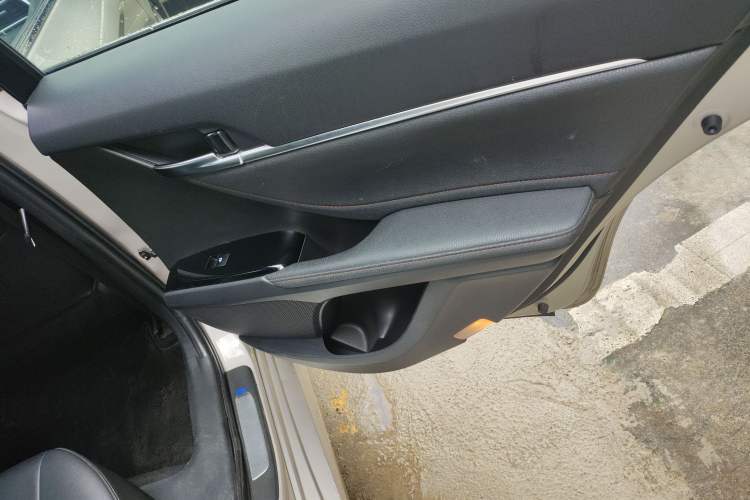 Used Toyota Camry 2019 2.5G Luxury Edition China VI Standard
